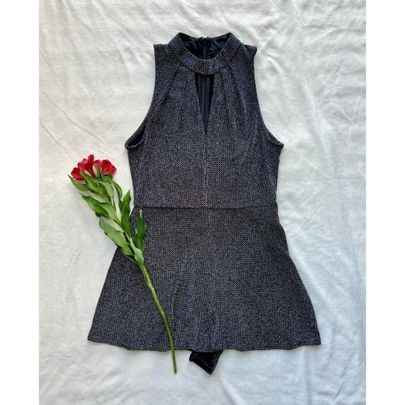 🛍 Topshop Metallic Silver Plunge Front Playsuit - Picture 6 of 10